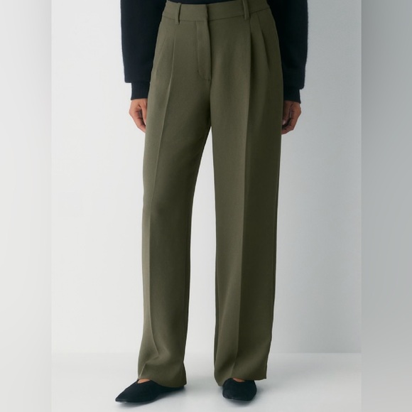 Aritzia Viral Olive Green Women's Trousers - Picture 4 of 6